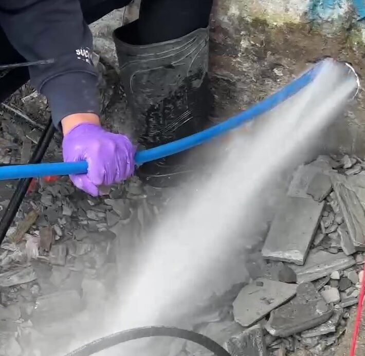 水泥漿堵塞高壓水刀疏通